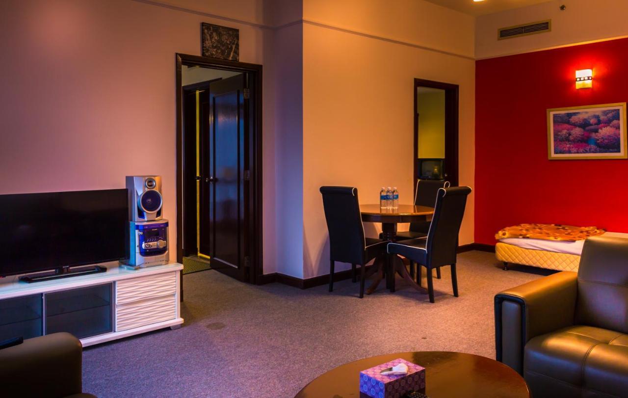 Rainbow Service Suite At Times Square Kuala Lumpur Bagian luar foto